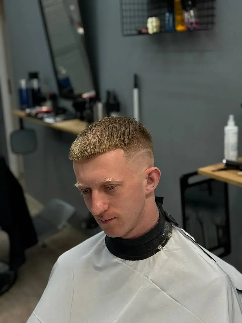 Fade haircut w barbershopie Cut&Go Praga Południ